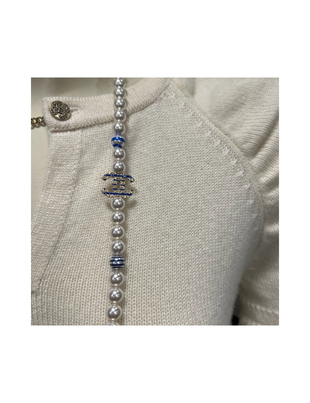 Sautoir CHANEL perles nacrées 