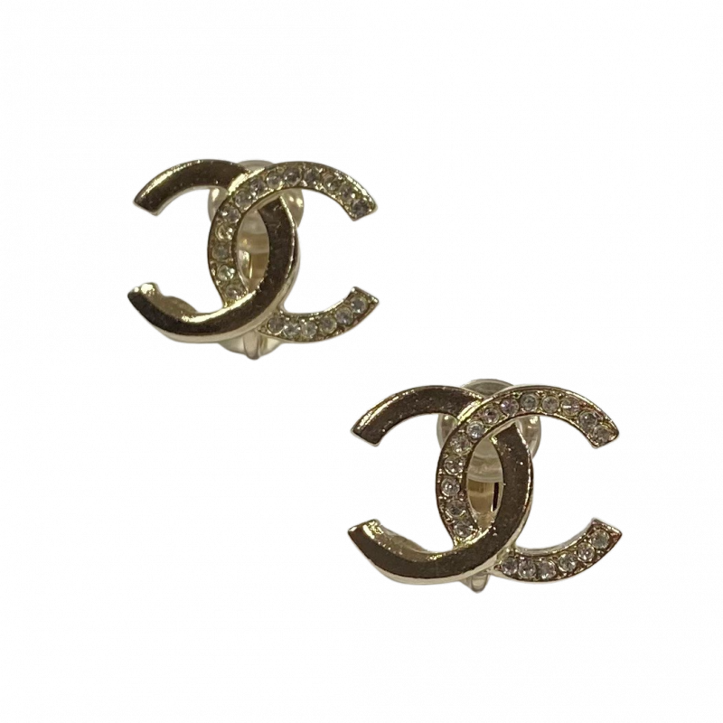 Oswald Dag leje CHANEL CC Clips-on Earrings, CHANEL Certified Occasion Fashion Jewelry