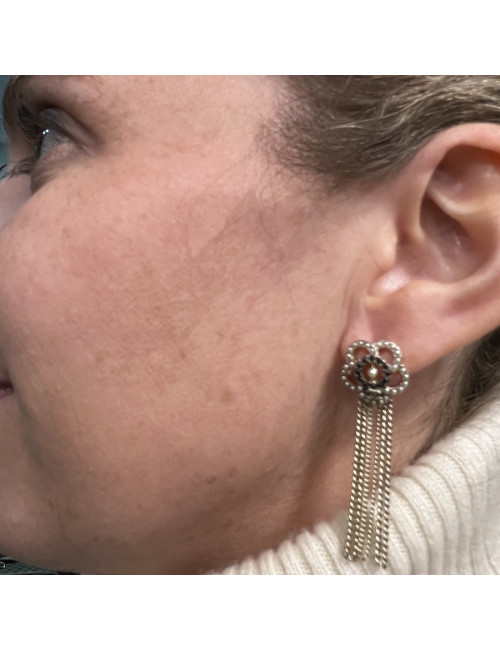 Clous chaines CHANEL