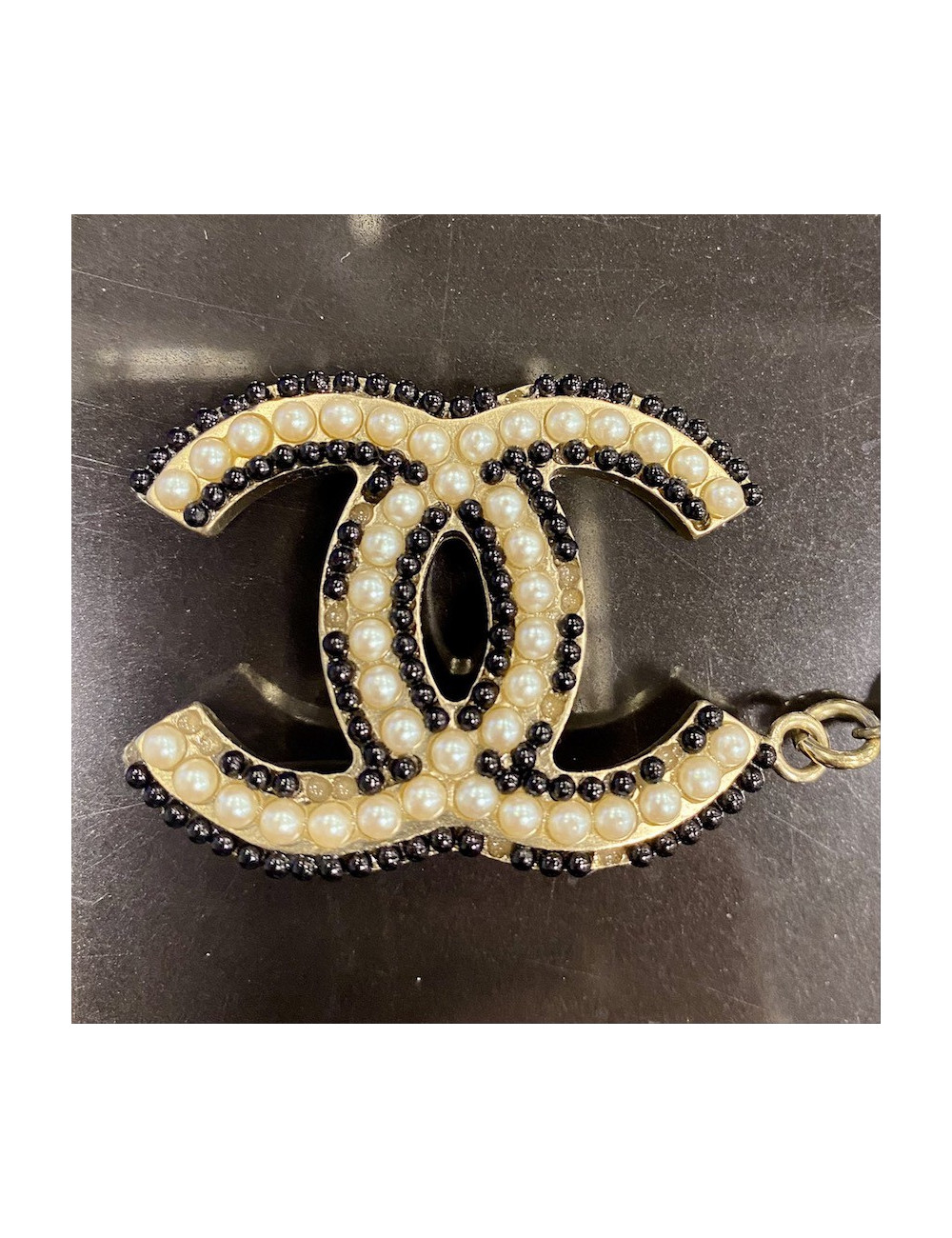 Ceinture sautoir CHANEL charms et perles