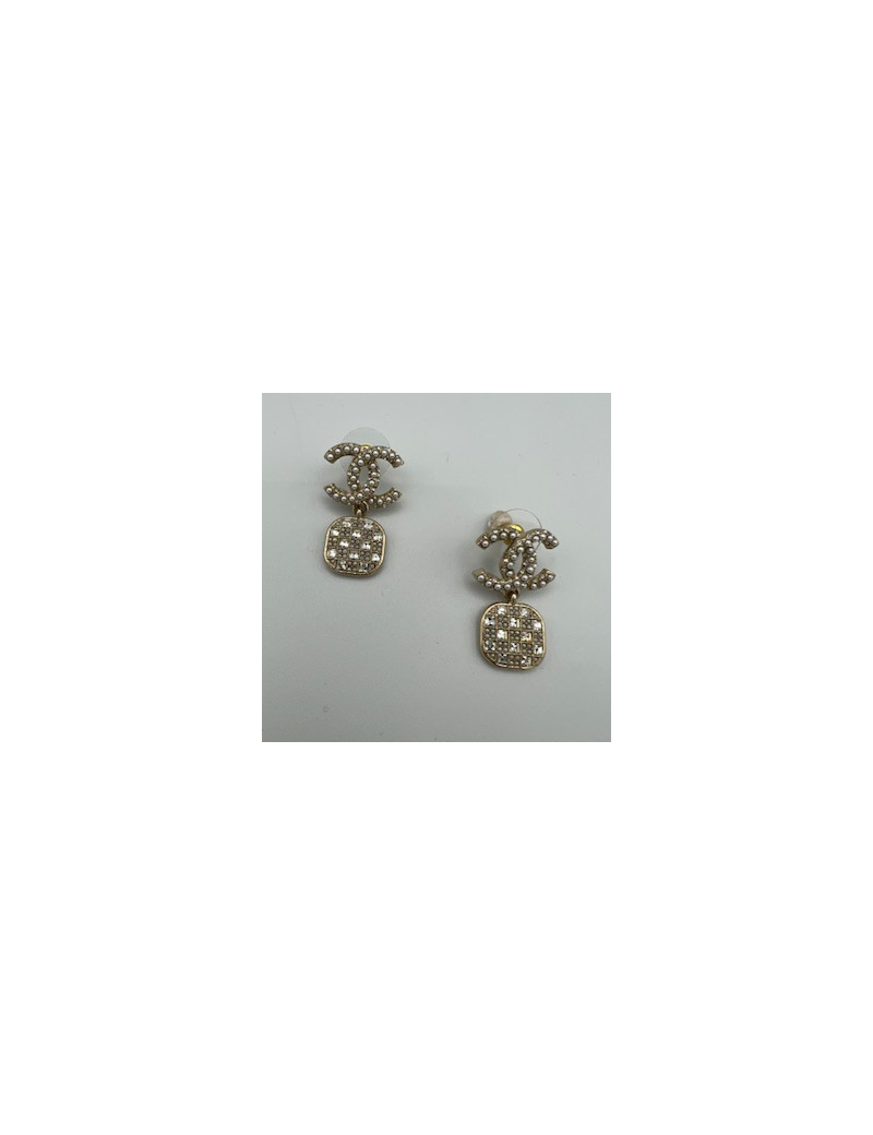 Clous d'oreille CHANEL pendants