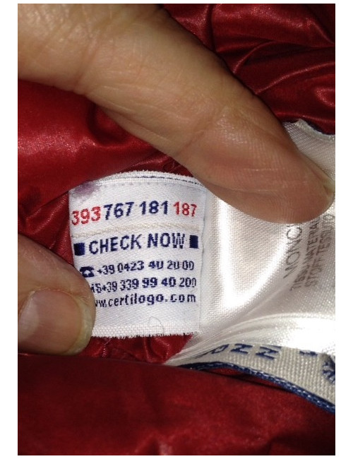 Red MONCLER doudoune