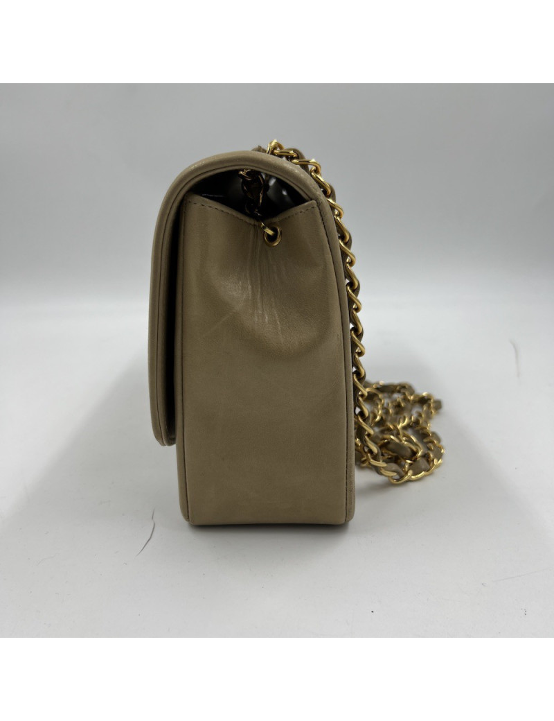 Sac CHANEL Diana vintage beige