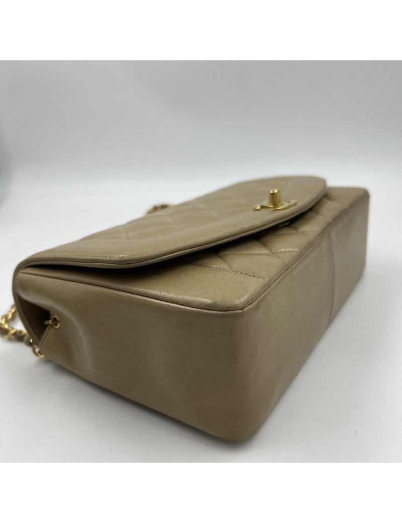 Sac CHANEL Diana vintage beige