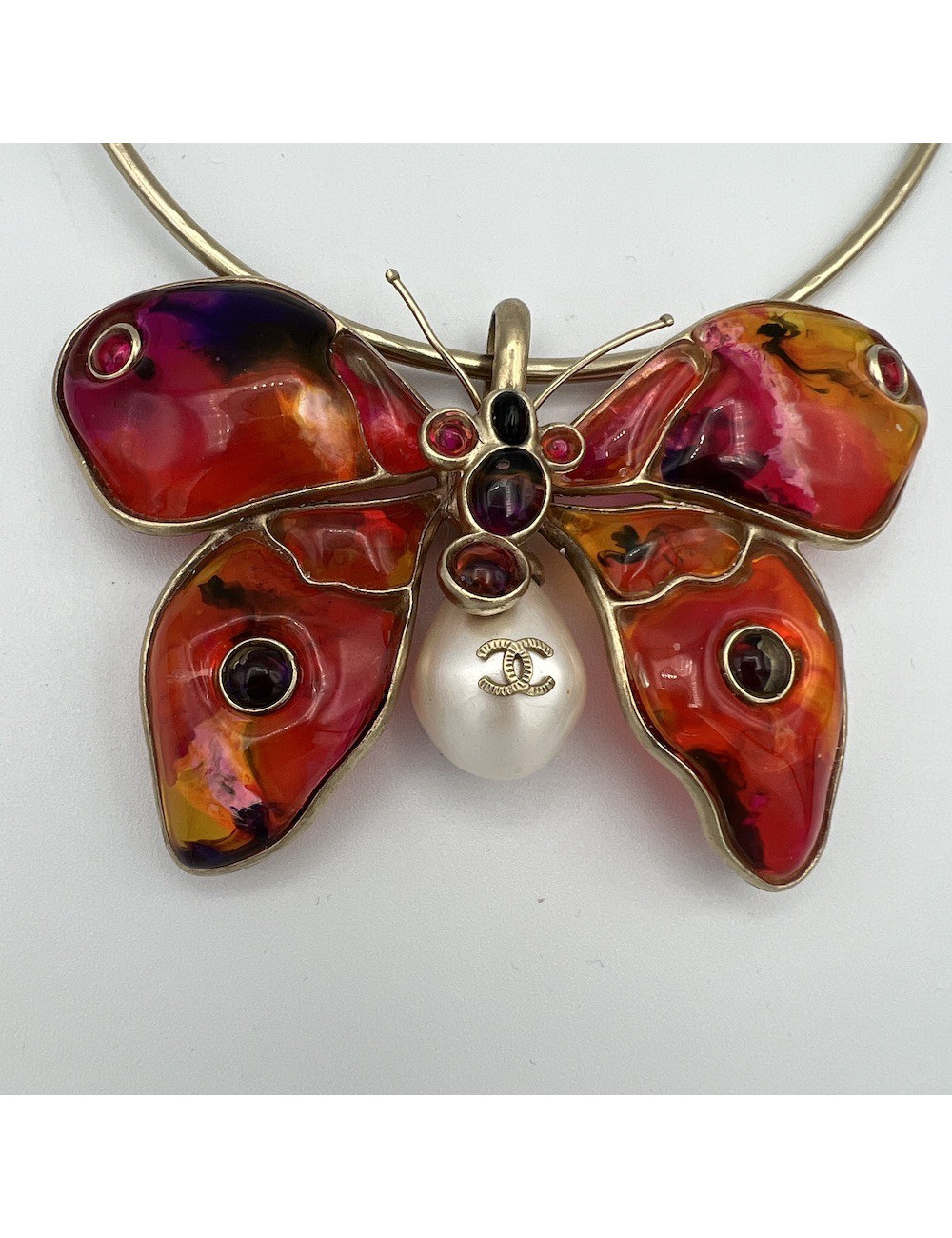 CHANEL Vintage molten glass butterfly choker necklace