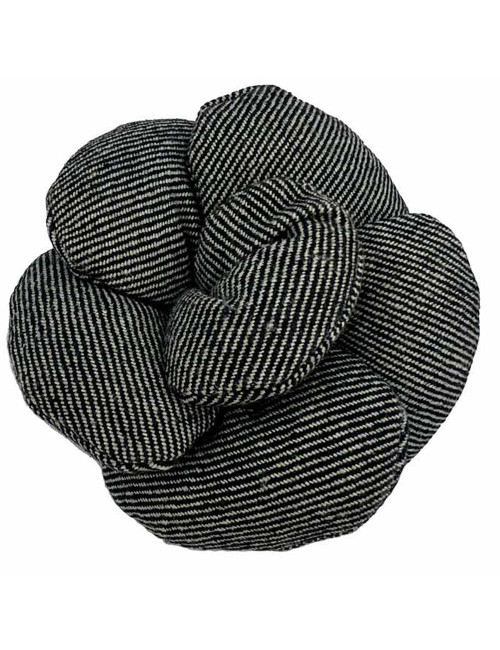 Broche camélia CHANEL en coton bleu