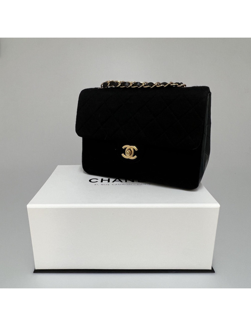 Timeless CHANEL jersey noir Vintage