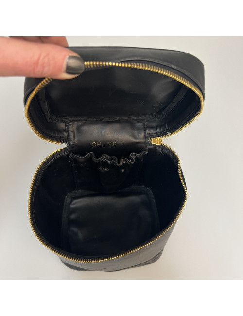 CHANEL vintage Vanity