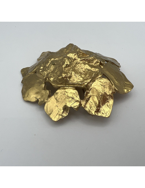 YSL SAINT LAURENT vintage gilded brooch