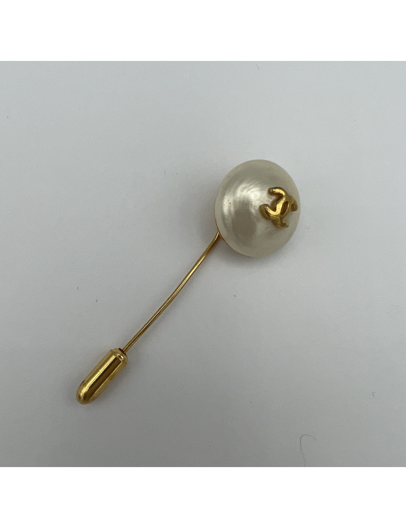 Epingle CHANEL vintage