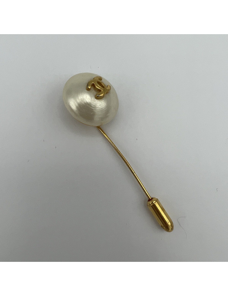 Epingle CHANEL vintage