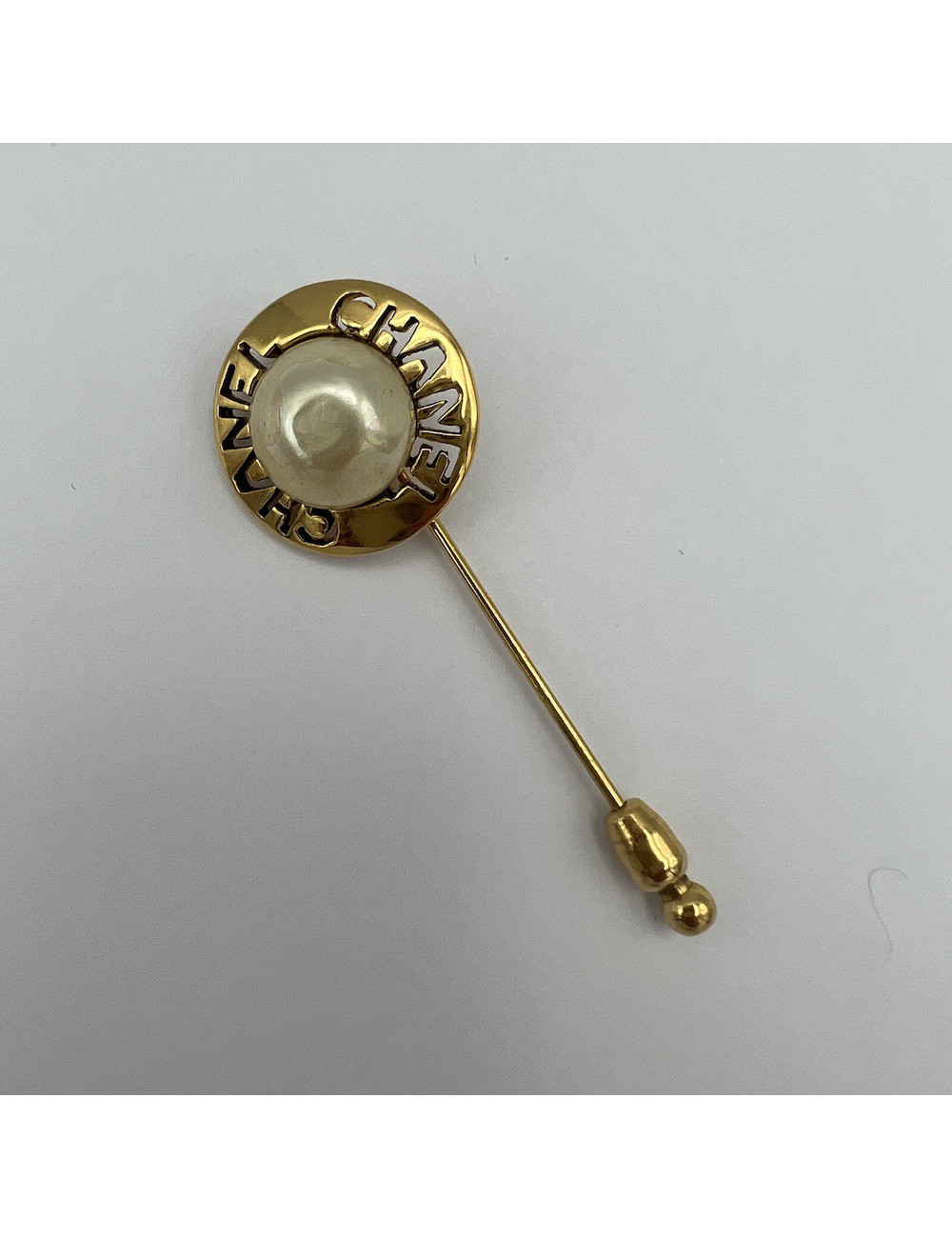 Epingle Vintage CHANEL perle nacrée