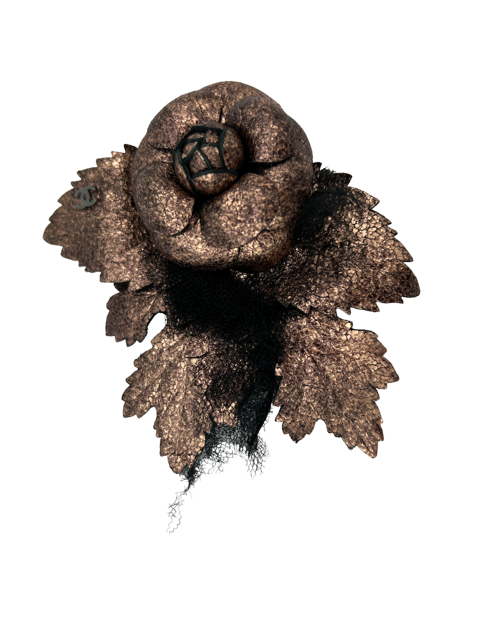 Broche CHANEL cuir moiré