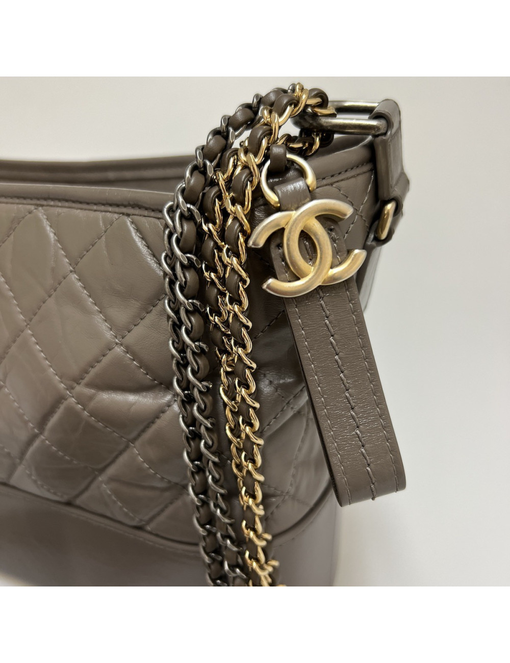 Sac Gabrielle CHANEL cuir taupe