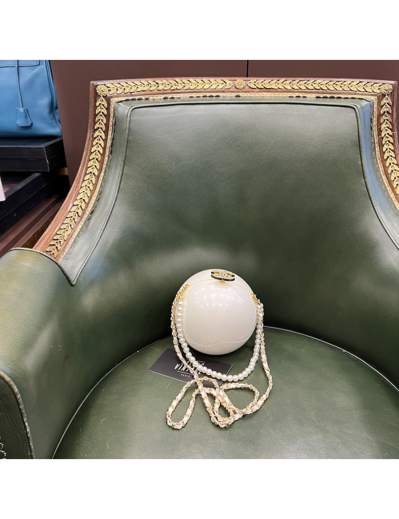 Sphère CHANEL beige