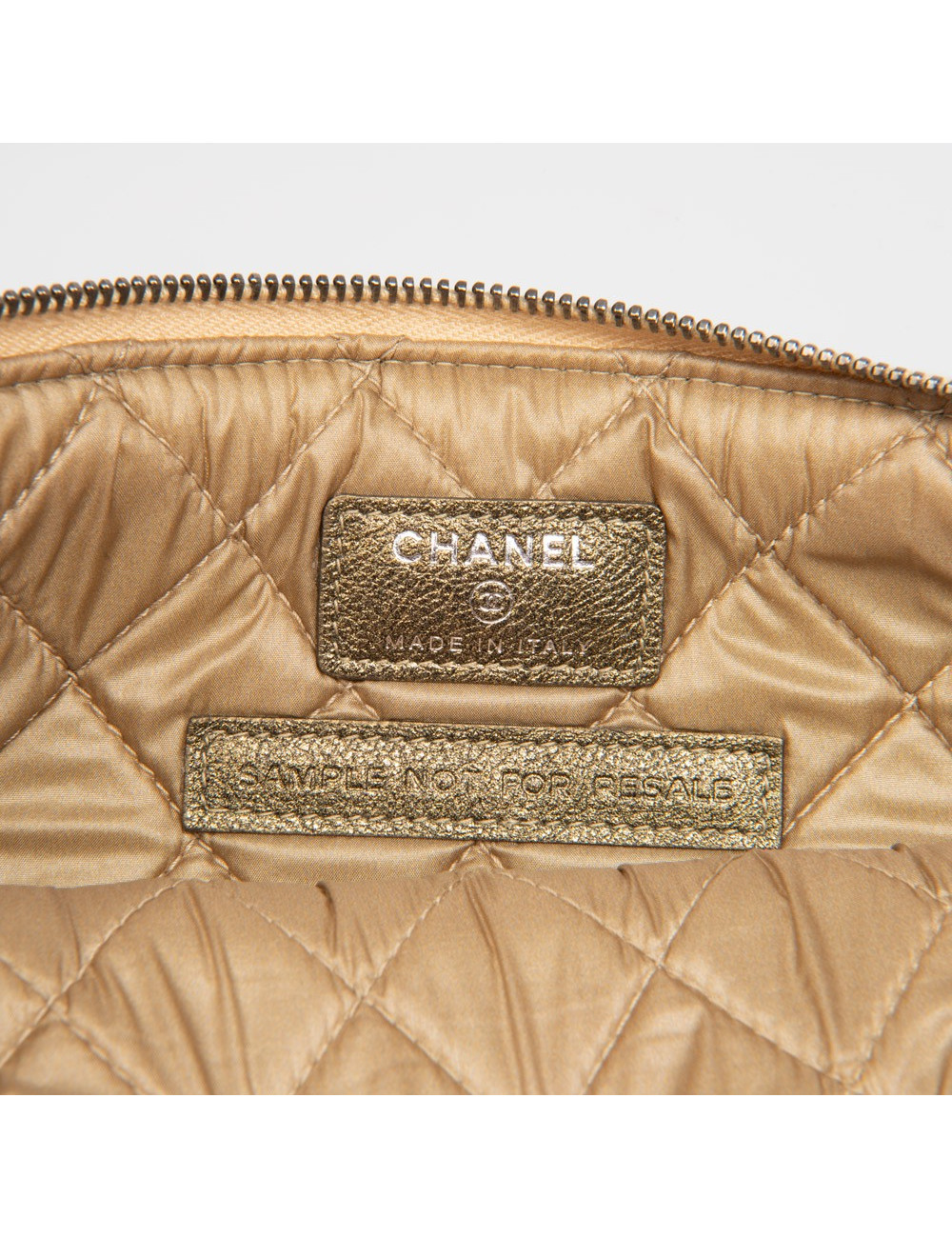 Pochette CHANEL brillants dorés 