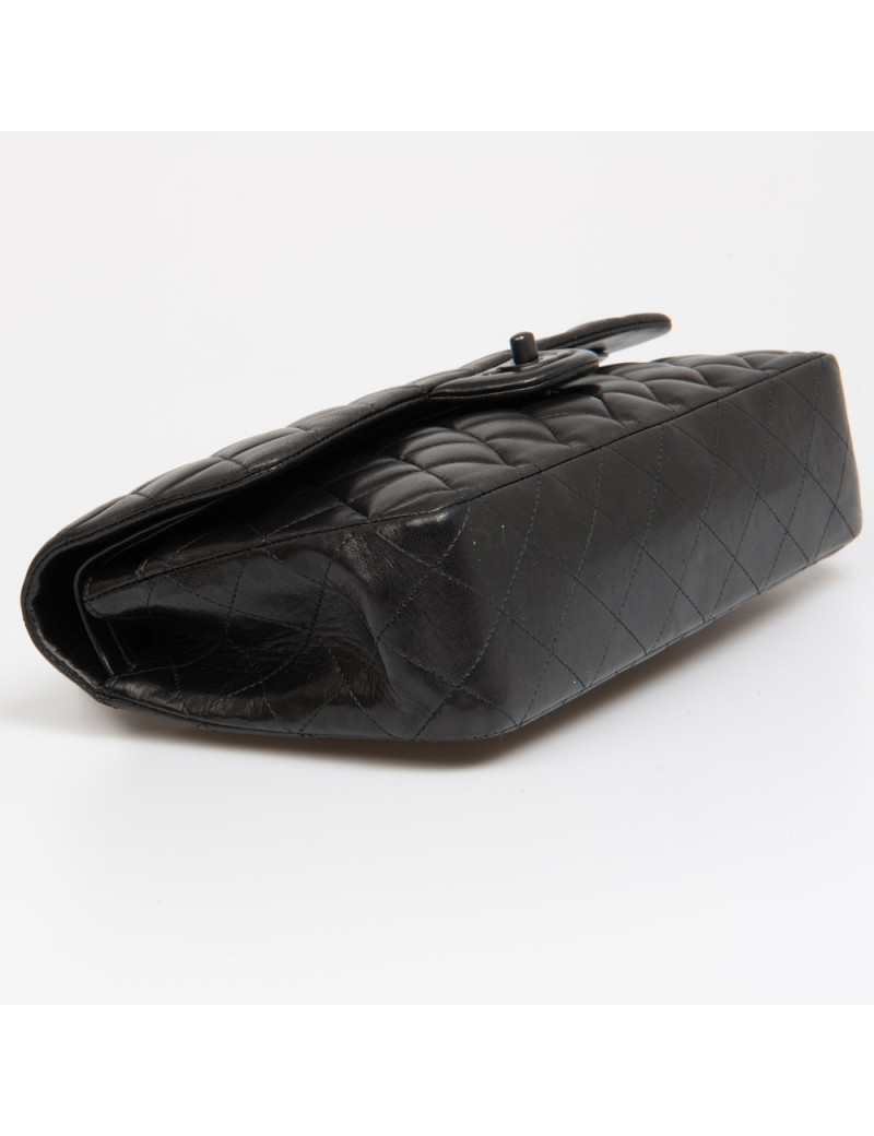 Timeless CHANEL cuir d'agneau all black