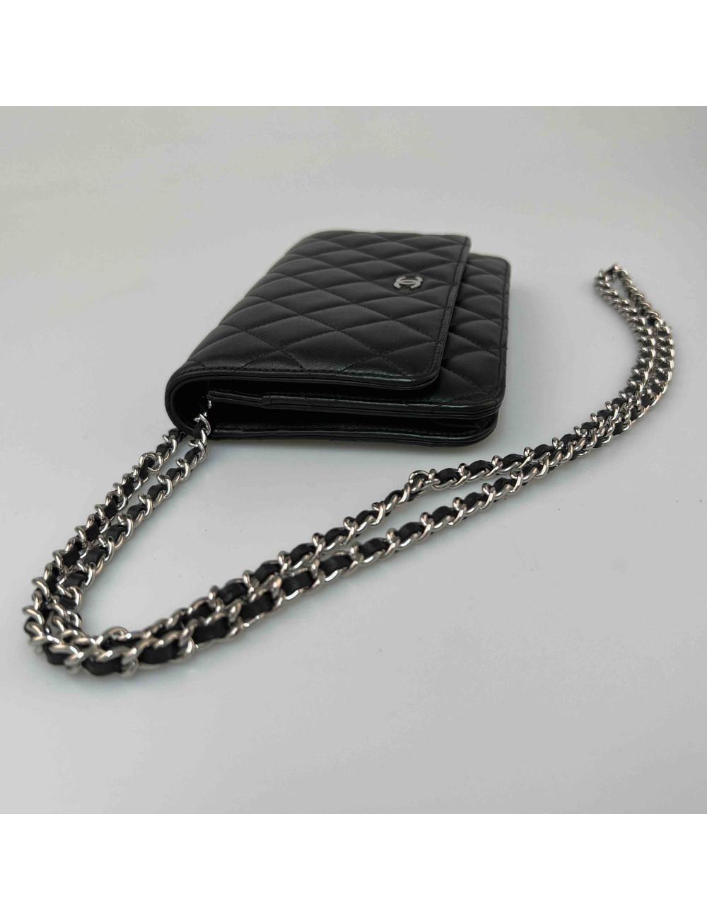 WOC Wallet on chain CHANEL cuir noir