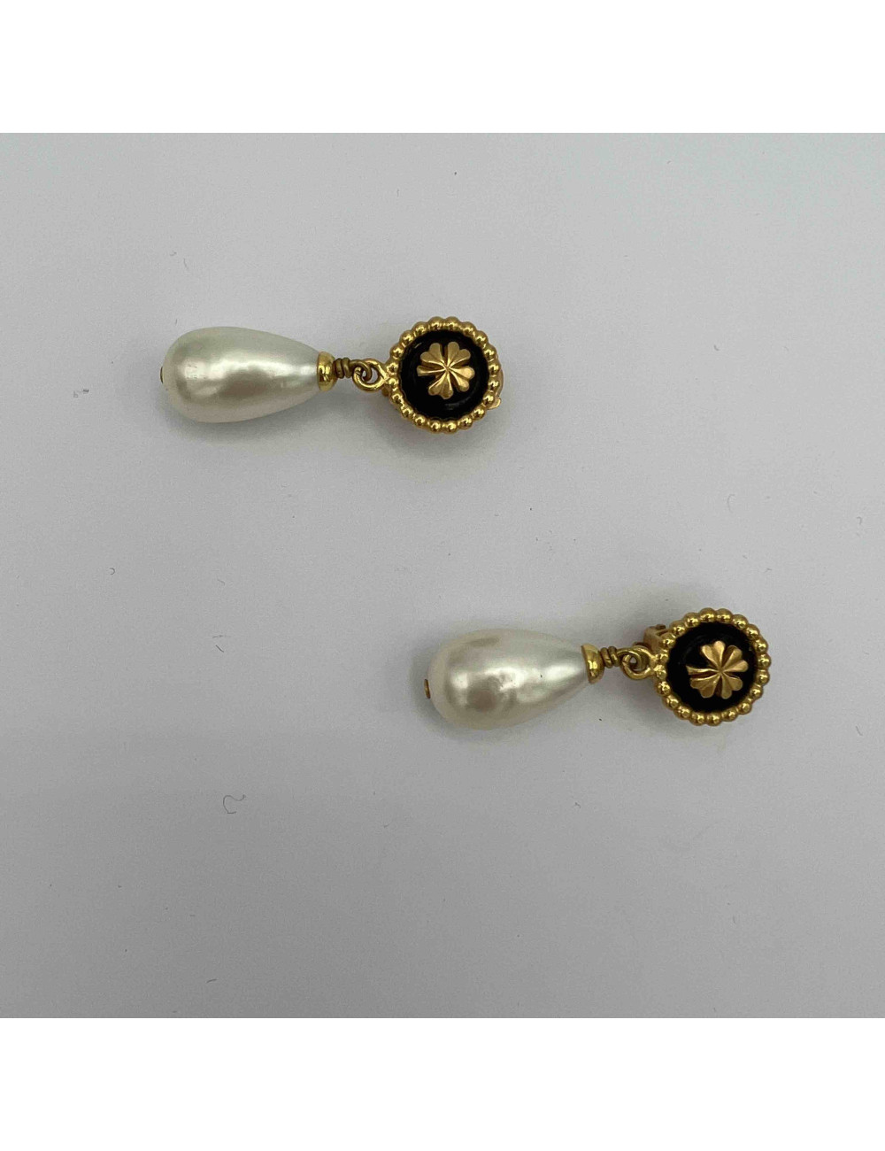 Boucles pendantes CHANEL Vintage