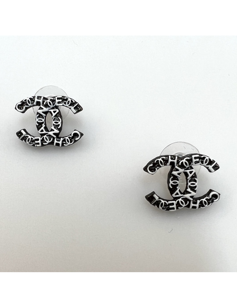 Clous CC CHANEL noir blanc
