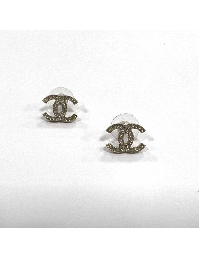 Boucles d'oreille Clous Chanel CC strass
