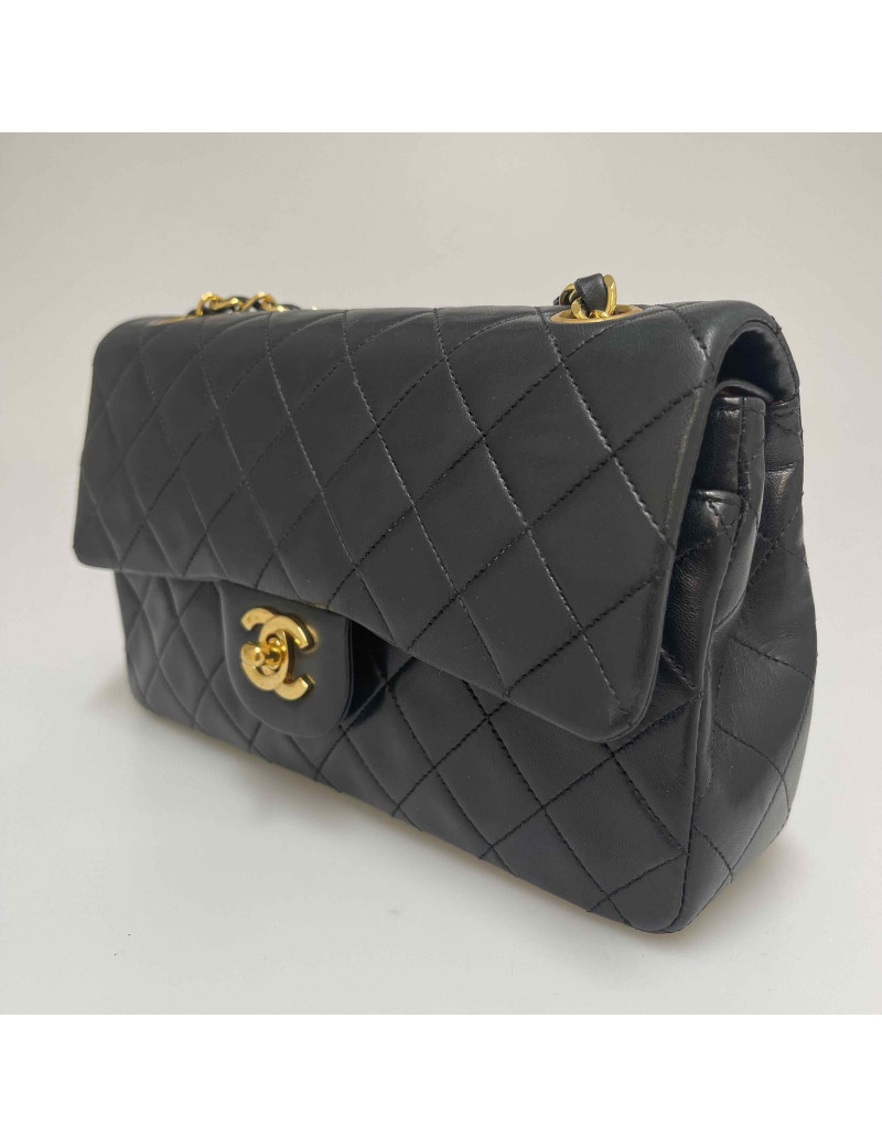 Sac CHANEL vintage classique noir