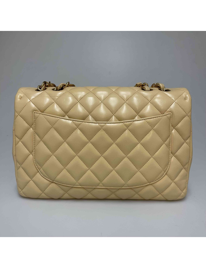 Jumbo CHANEL cuir d'agneau beige