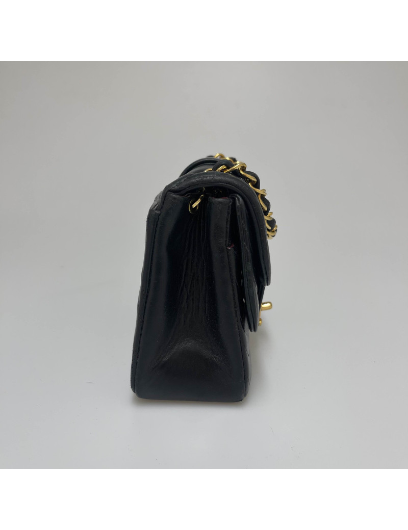Mini sac CHANEL noir 