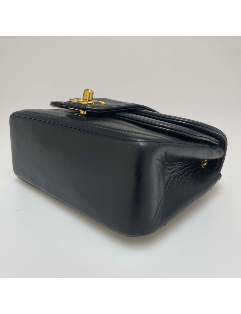 Mini sac CHANEL noir 