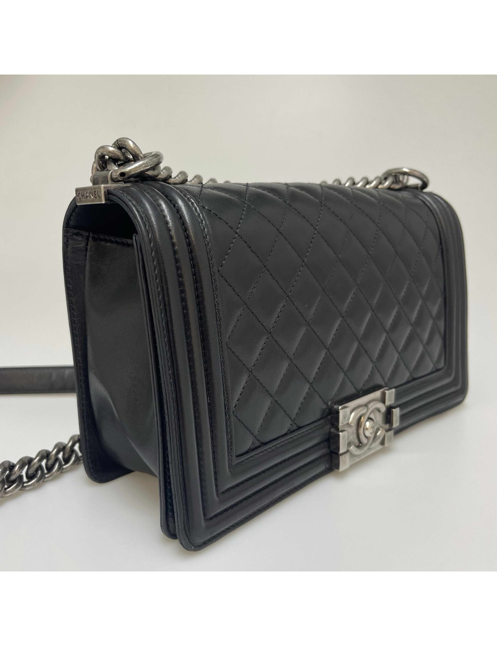 Sac Boy CHANEL cuir noir