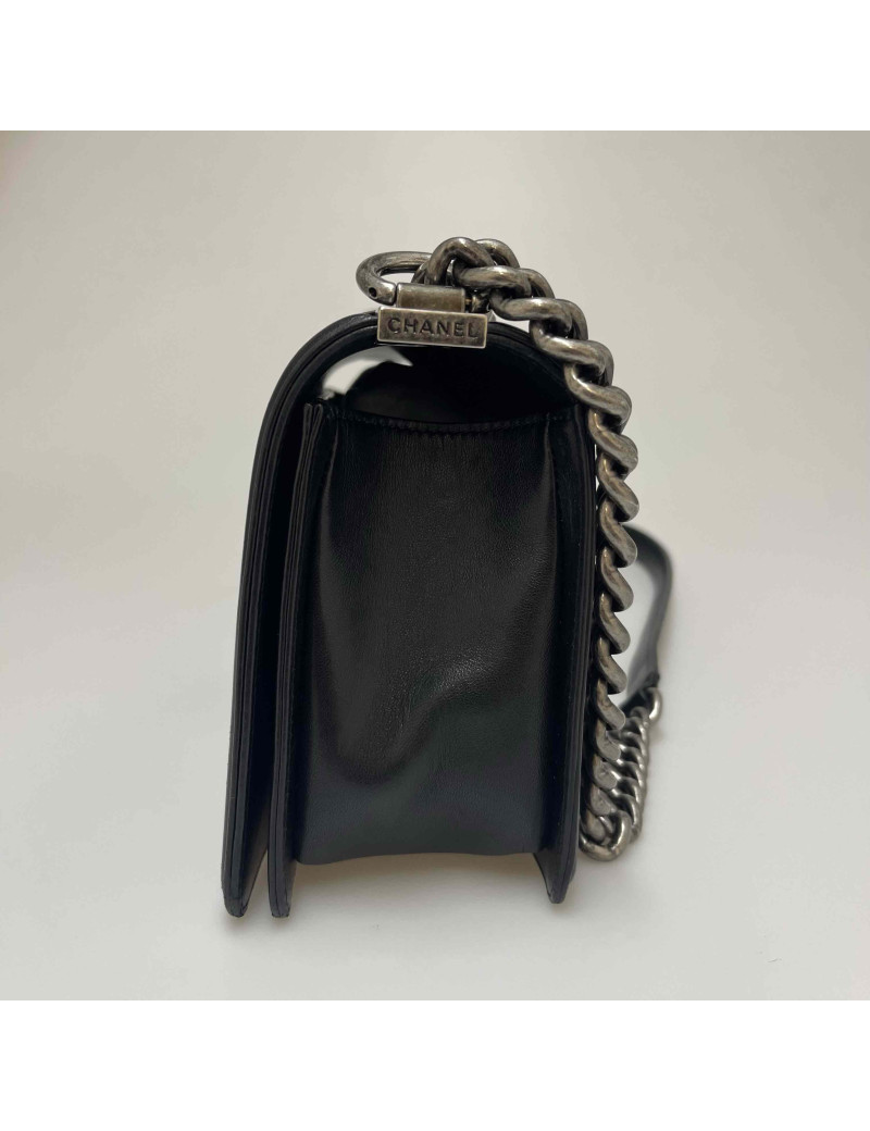 Sac Boy CHANEL cuir noir