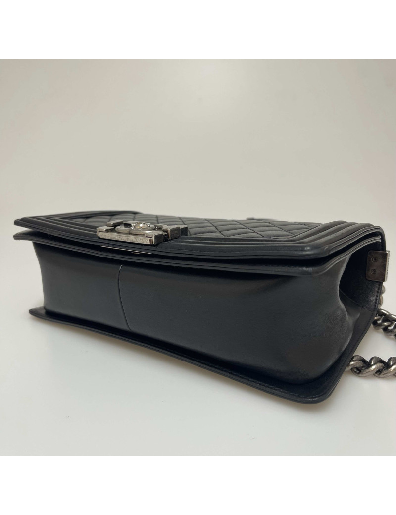 Sac Boy CHANEL cuir noir