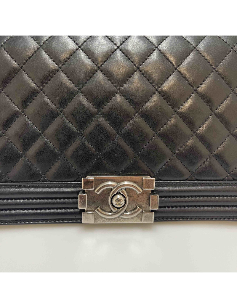 Sac Boy CHANEL cuir noir