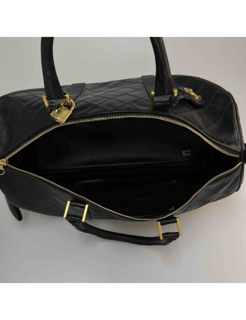 Sac 48h CHANEL matelassé vintage