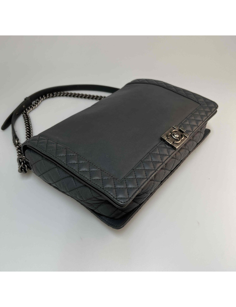 Boy CHANEL GM gris