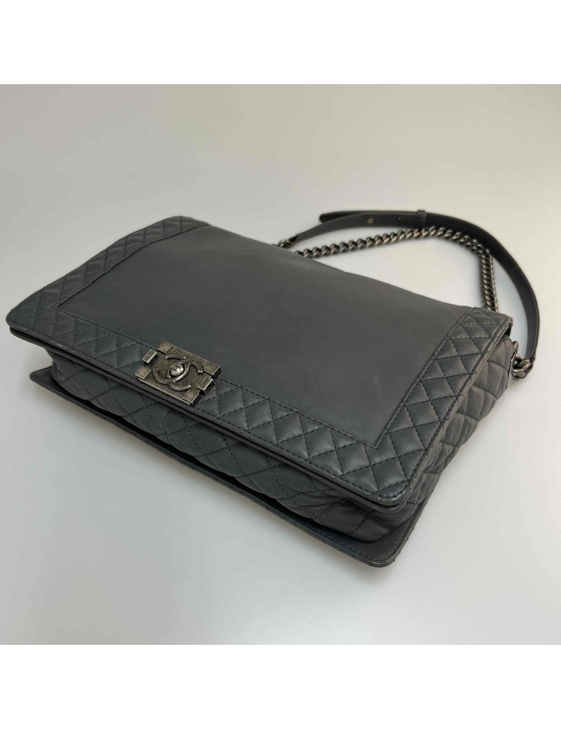 Boy CHANEL GM gris
