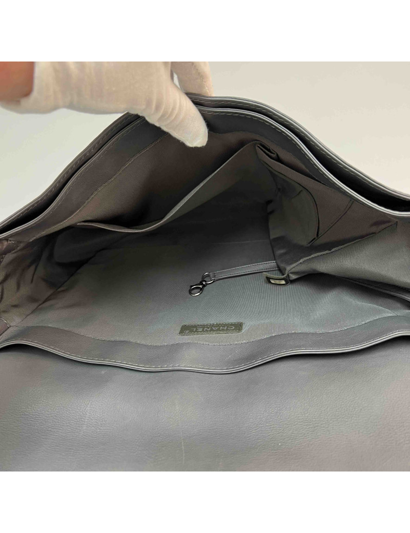 Boy CHANEL GM gris
