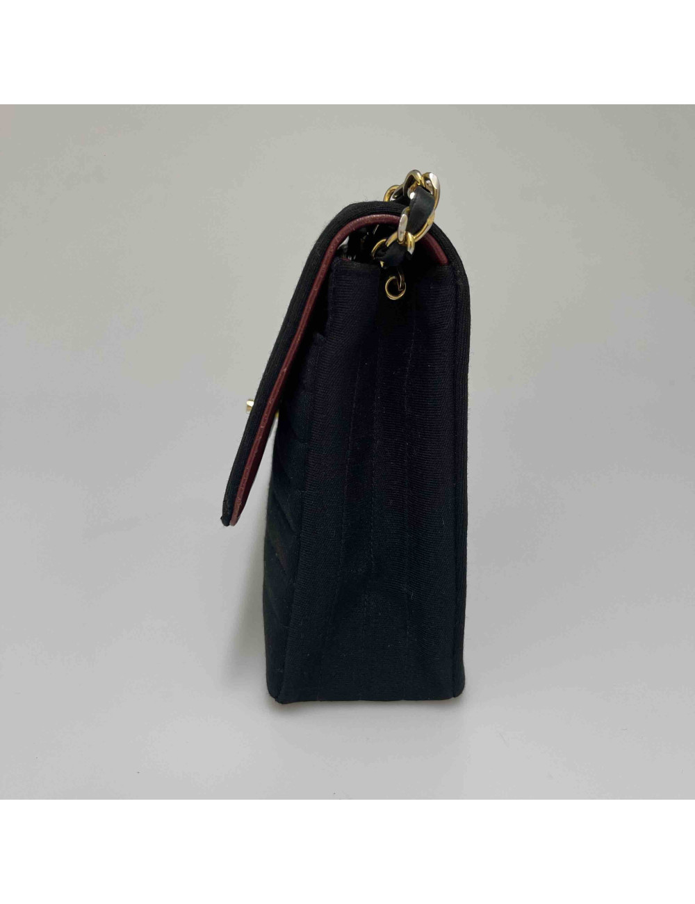 Sac CHANEL jersey noir vintage