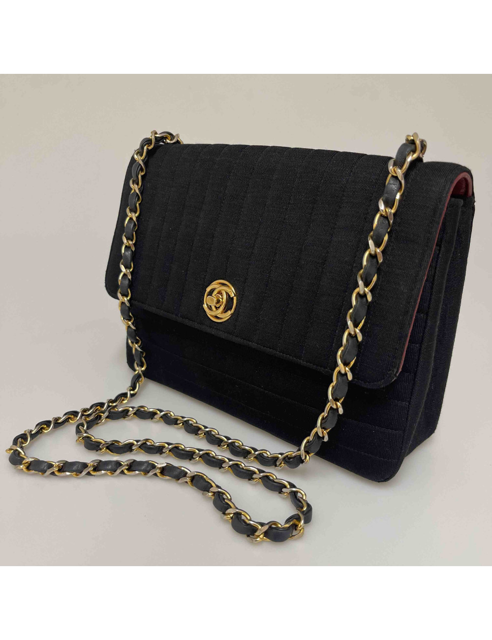 Sac CHANEL jersey noir vintage