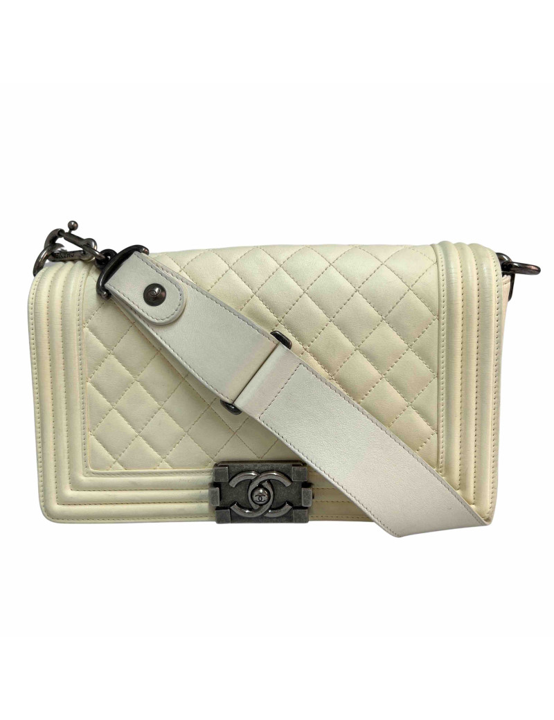 Sac Boy CHANEL coquille d'oeuf bandoulière