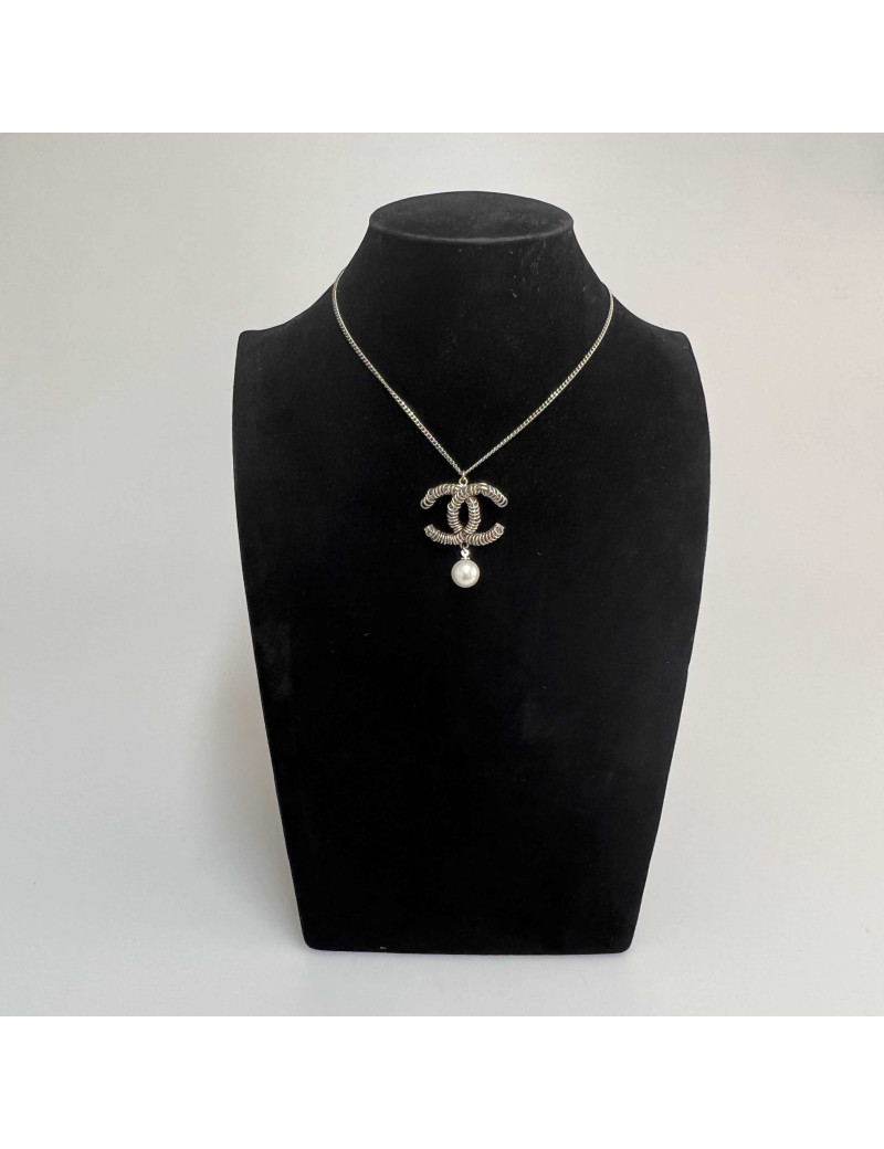 Collier CC CHANEL perle nacrée