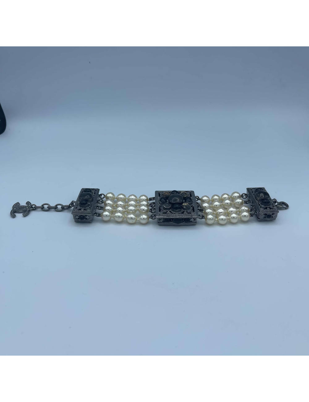 Bracelet CHANEL perles nacrées