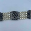 Bracelet CHANEL perles nacrées
