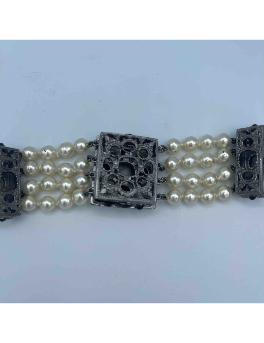 Bracelet CHANEL perles nacrées