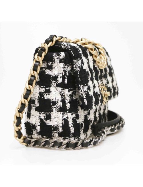 Sac 19 CHANEL Tweed noir et blanc