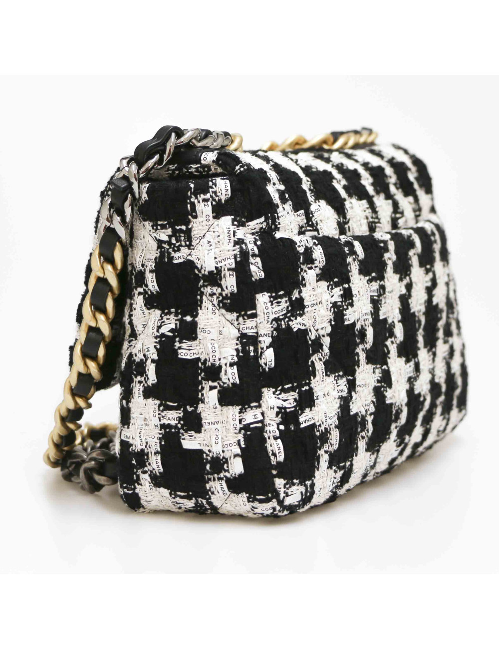 Sac 19 CHANEL Tweed noir et blanc