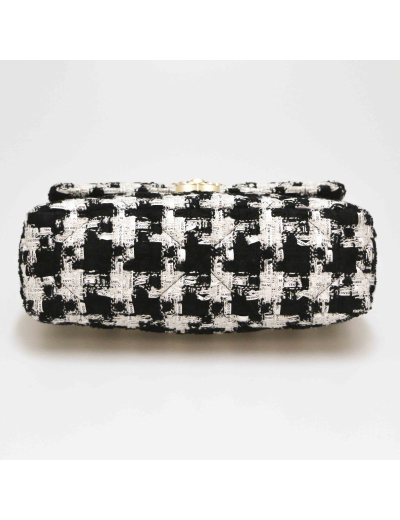 Sac 19 CHANEL Tweed noir et blanc