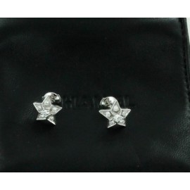 CHANEL "Comet" diamonds earrings