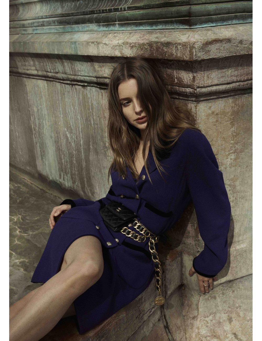 Veste longue CHANEL violet gansée noire