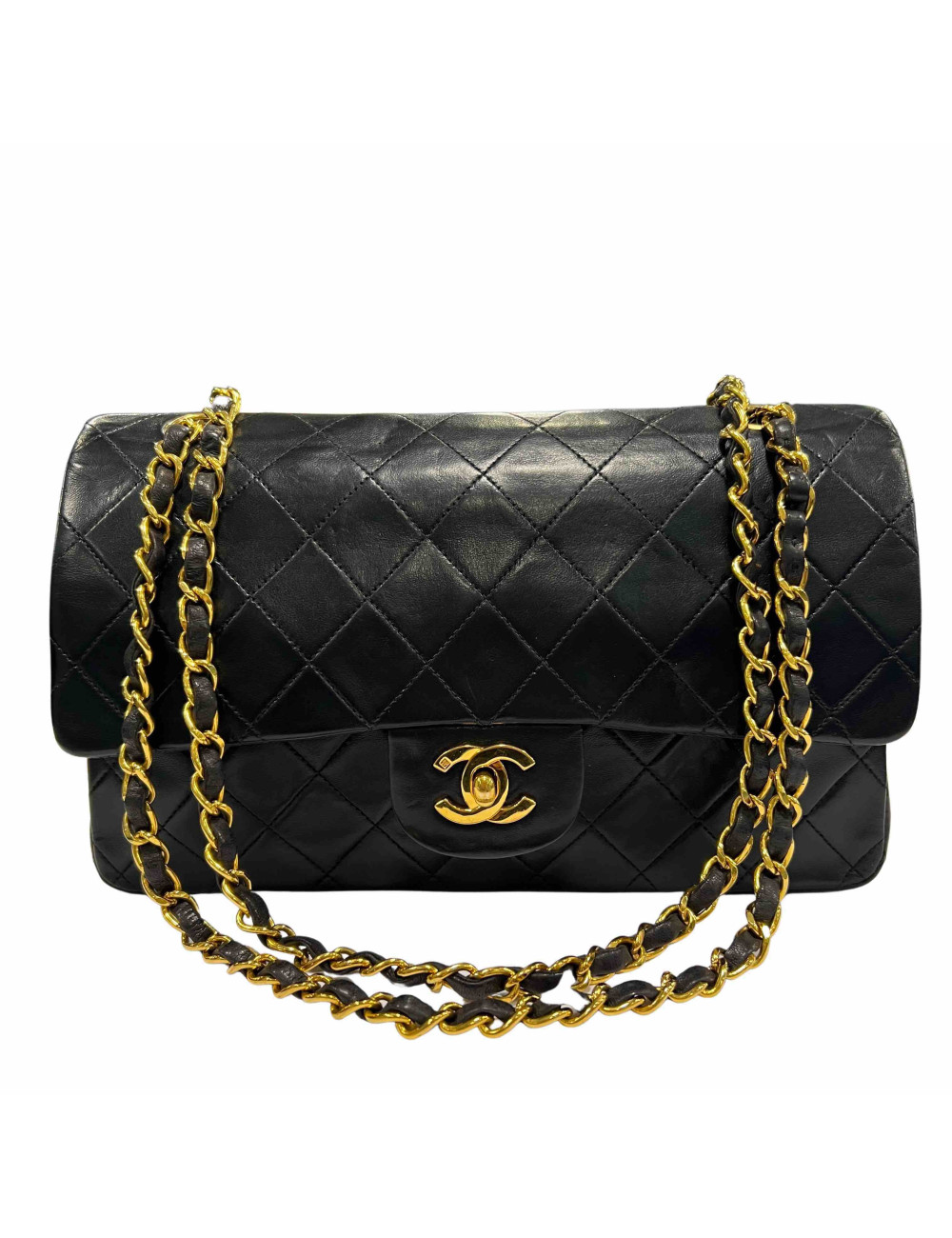Timeless Chanel vintage double flap
